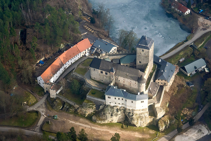 Средневековый Замок Кост